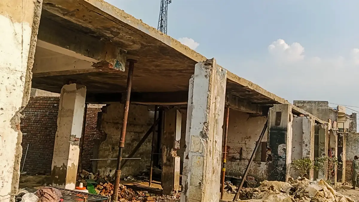 We provide professional roof shifting services to relocate a roof from one position to another using controlled jack lifting and support systems.